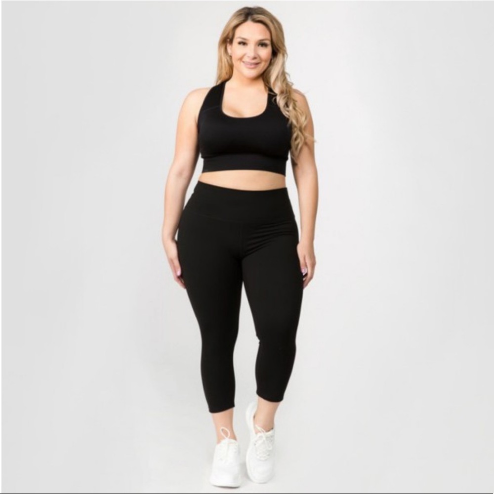 Yelete NWT Plus Size Athletic Leggings